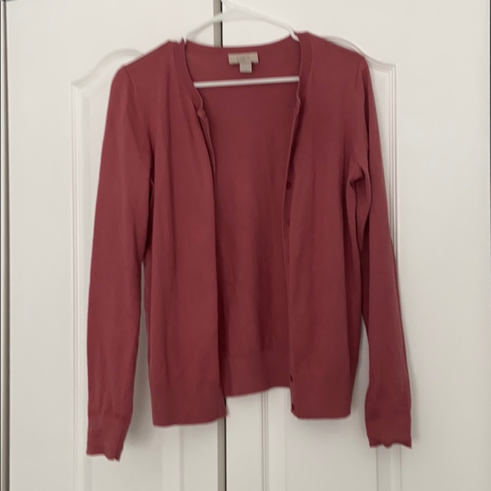 sweater (can be buttoned or unbuttoned)
